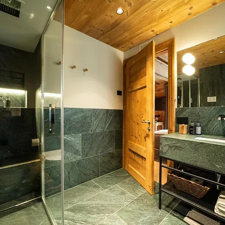 La Genzianella Otel 3*