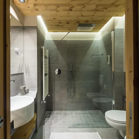 Hotel La Genzianella 3*