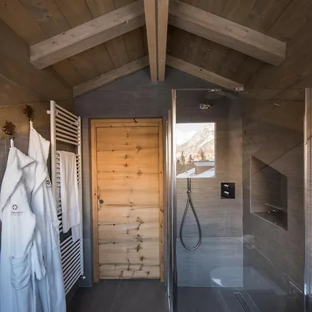 Hotel La Genzianella 3*